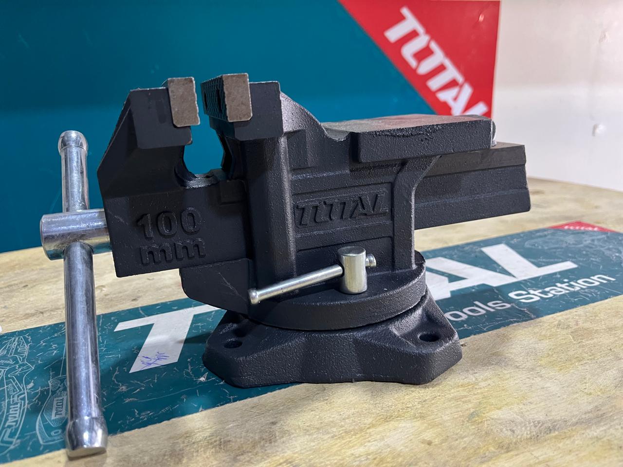 PRENSA DE 4 PULGADAS MARCA TOTAL THT6146